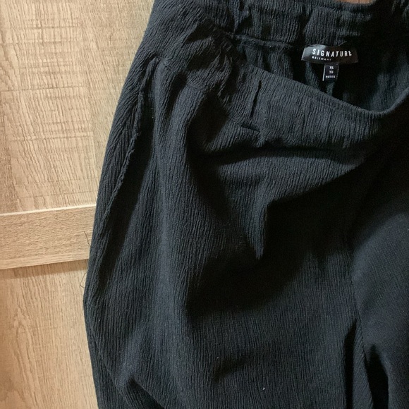 Size XL baggy wide leg Reitmans pants - Picture 5 of 5